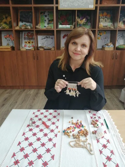 i (3)